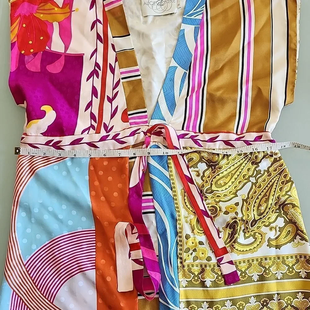 Alice & Trixie 100% Silk Tropical Resort Wear Y2K, Retro 70's Vibes Top Size XS